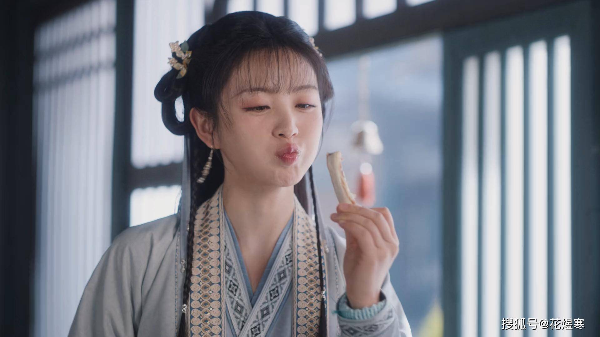 Tian Qing (Who is beautiful, Tian Qing or Zhao Yunlei)
